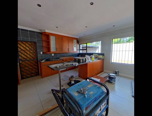 4 BEDROOM HOUSE FOR SALE IN GARSFONTEIN